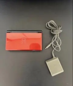 ニンテンドーDS Lite レッド 本体と充電器とカセット付き
