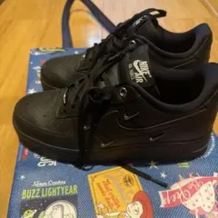 NIKE AIR FORCE 1 ブラック スニーカー
