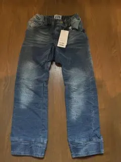 Item thumbnail for item 57ff276f-9f1a-4a98-8481-ecacfa8b0d80