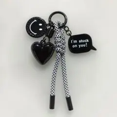 じゃらじゃらキーホルダー チャーム パラコード ニコちゃん ハート 黒英文字