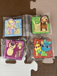 トイ・ストーリー アクリルキーホルダー 4個セット