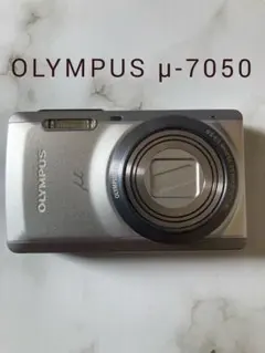 OLYMPUS μ-7050 コンパクト デジカメ動作確認済　バッテリー新品のサムネイル
