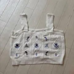 花柄刺繍 ケーブルニットベスト ホワイト