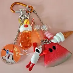 じゃらじゃらキーホルダー　パペットスンスン つまんでつなげてアクリルキーチェーン