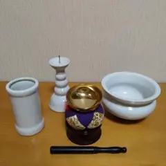 新品 未使用品 白い陶器製 仏具セット 5点セット