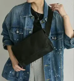 ear PAPILLONNER ワイドテープショルダーバッグ/ボディバッグ