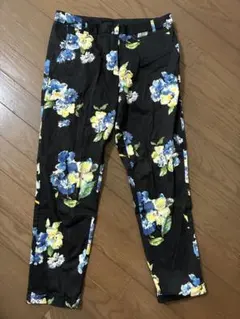 JEANASIS 花柄 カジュアルパンツのサムネイル