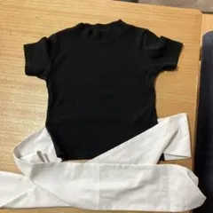 リブ編み ブラック Tシャツ Mサイズ ホワイトリボン付き