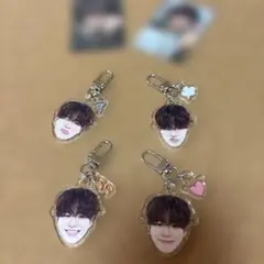 treasureジェヒョクキーホルダーセットとトレカ