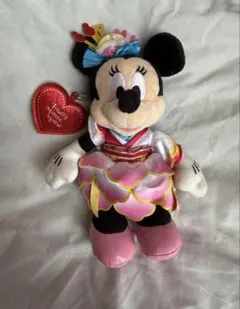 Totally Minnie Mouse ディズニー夏祭り衣装ぬいぐるみバッジ