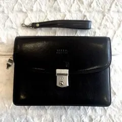 美品✨TAKEO KIKUCHI ブラック クラッチバッグ