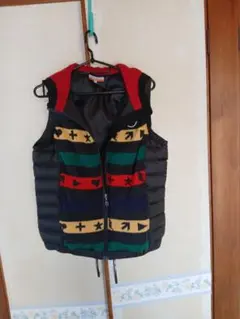 カステルバジャック、ダウンベストジャケット