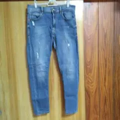 ZARA　ダメージ加工　スリムフィットデニムパンツ