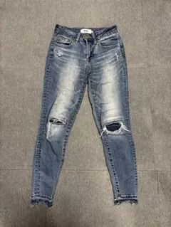 アズール　スキニーデニム