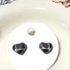 セール✩金属アレルギー対応✩ハートモチーフの1粒ピアス