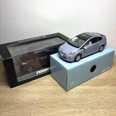 トヨタ ルーミー カラーサンプル ミニカー パールホワイトIII - メルカリ