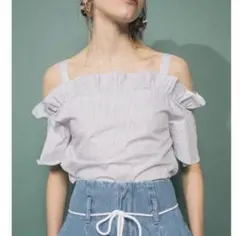 ★EMODA オフショルダー　トップス★