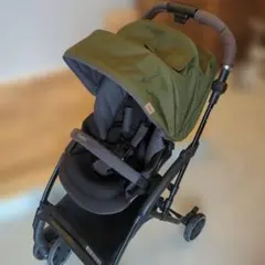 コンビ　ラベリタ　カーキ　ベビーカーのサムネイル