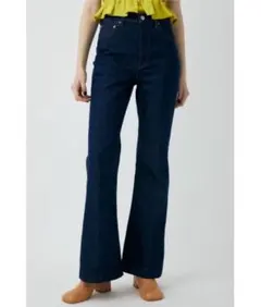 moussy フレアデニムパンツ