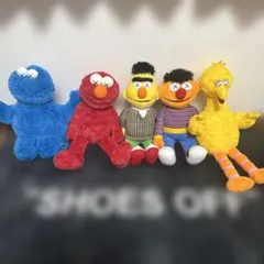 KAWS Sesame Street ぬいぐるみ 5体セットのサムネイル
