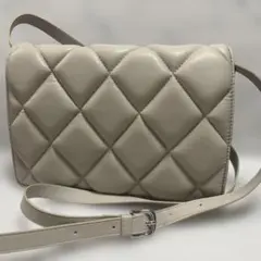 H&M キルティングショルダーバッグ ライトグレー