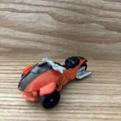 廃盤トミカ　ウロボロス　ツナグデザイン　バイク