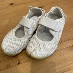 Nike メッシュスニーカー 22cm