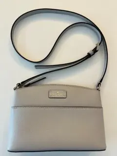 【kate spade】 ショルダーバッグ ライトグレー 斜めがけ可
