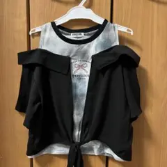 140cmのクロップドTシャツ。