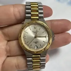 デッドストック品 Bulova ブローバ 定価約9万円 クォーツ時計 電池交換済のサムネイル