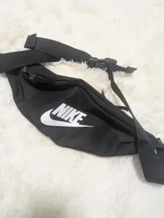 NIKE ショルダーバッグ　黒