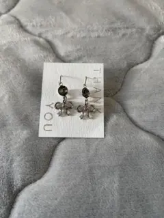 シルバーピアス リボン