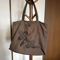 ブラウン 花柄刺繍 トートバッグ 大きめ