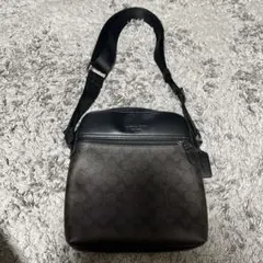 COACH シグネチャー ショルダーバッグのサムネイル