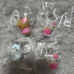 ハローキティ キーホルダー 4個セット