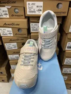 値下げ新品/未使用ムーンスター/スーパースター/ラブラッシュパワーバネ22.0