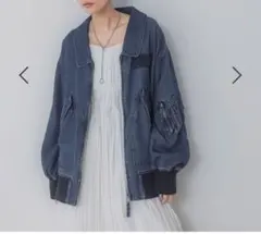 ジーナシス リバーシブルブルゾン