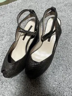 新品　PELLICO ペリーコ パイソン柄 サンダル 36のサムネイル