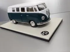Volkswagen Microbus ミニカーのサムネイル