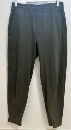 UNIQLO ウルトラストレッチアクティブジョガーパンツ
