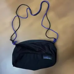 THOUSAND MILE ブラックサコッシュ