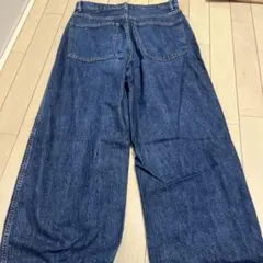 ユニクロU ストレートジーンズ　2019