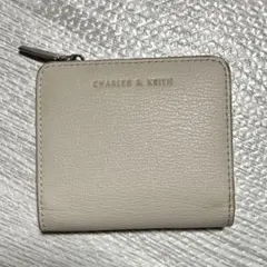 最終価格//CHARLES & KEITH ミニ財布 ベージュ