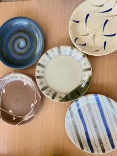 多様なデザイン模様陶器プレート