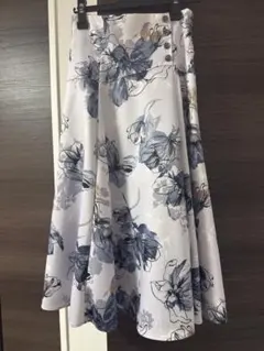アプワイザーリッシェ　花柄スカート　ブルー系