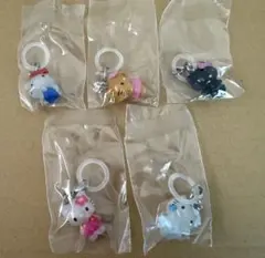 ハローキティ　めじるしアクセサリー　セミコンプ