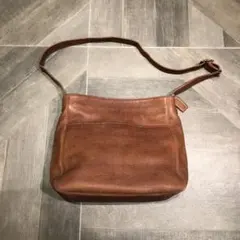 Item thumbnail for item 72196264-475d-4ae4-8b2b-55ca2910e6c4