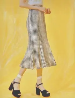 〈snidel〉プリントミドルフレアスカート