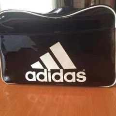 エナメルバック adidas Mサイズ