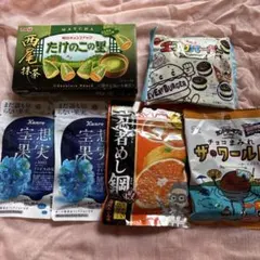 明治 たけのこの里 忍者めし カントリーマアムグミキャンデー等 菓子詰め合わせのサムネイル
